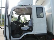 福田G7冷藏車駕駛室