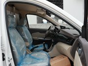福田G7冷藏車駕駛室